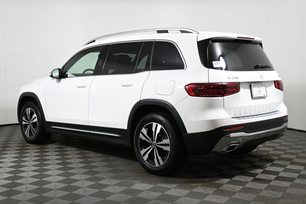 2025 Mercedes-Benz GLB 250 5