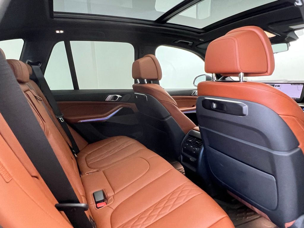 Thumbnail: 2024 BMW X5 - 8