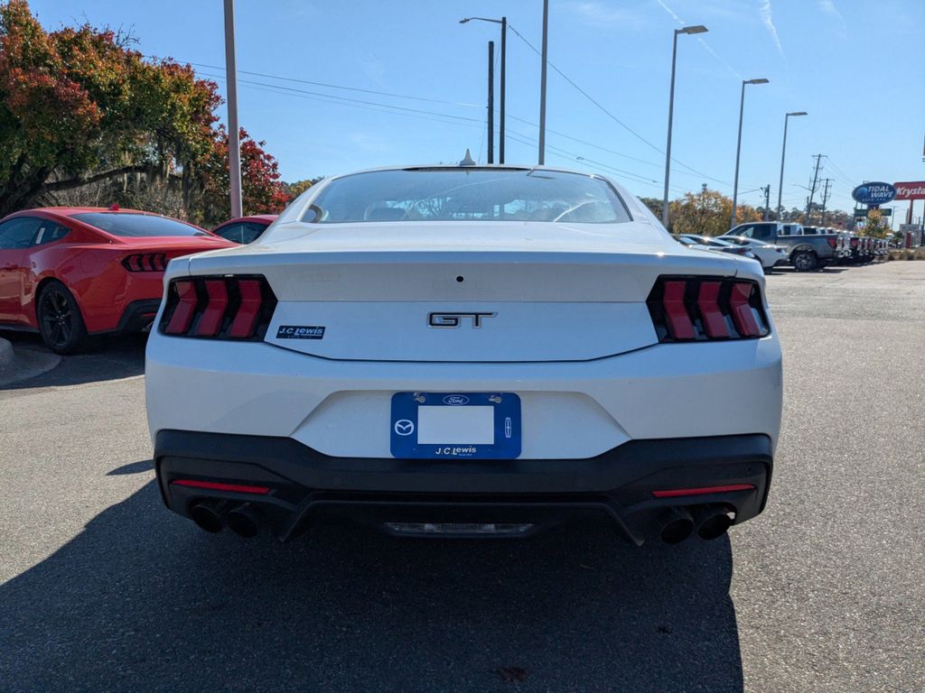 2025 Ford Mustang GT Premium Fastback