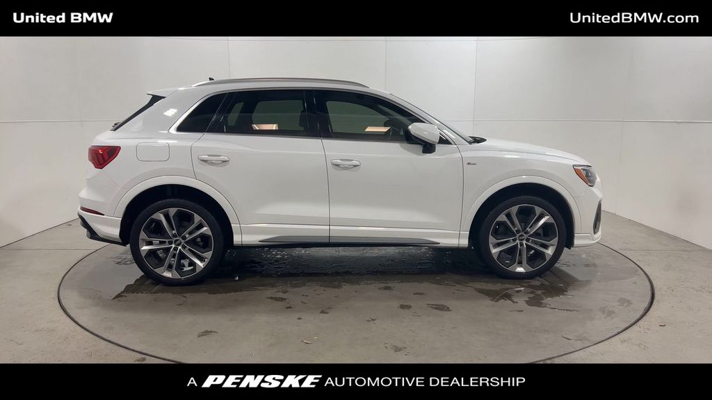 2021 Audi Q3 Premium 9