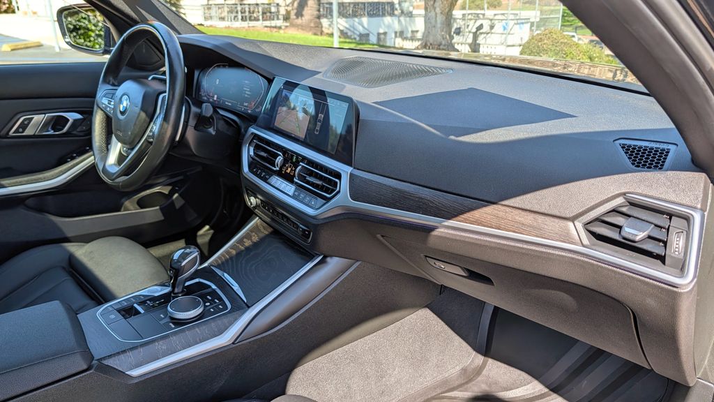 Used 2020 BMW 3 Series 330i xDrive 4D Sedan