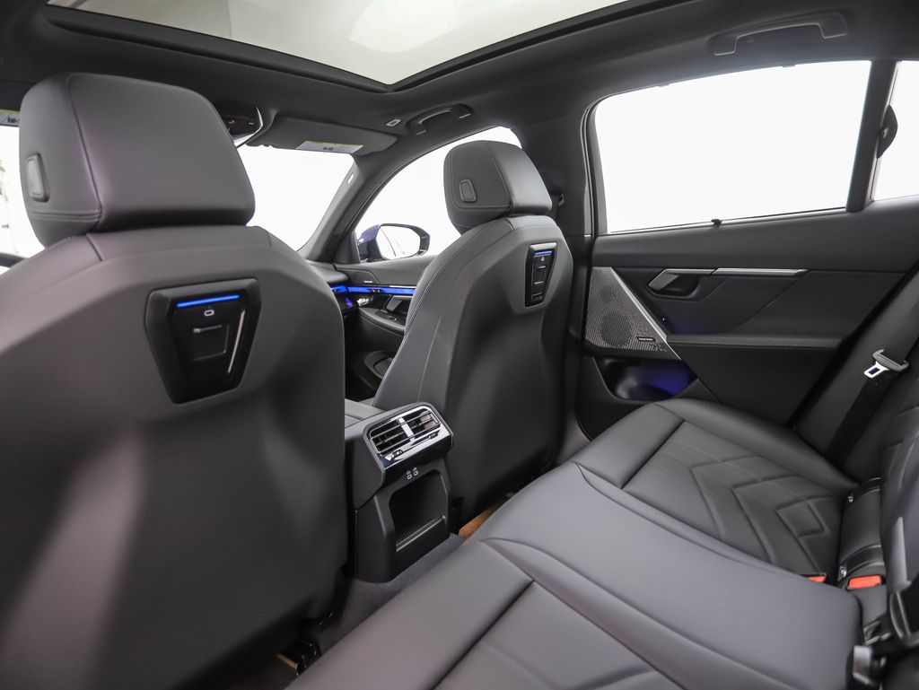 Thumbnail: 2025 BMW i5 - 20