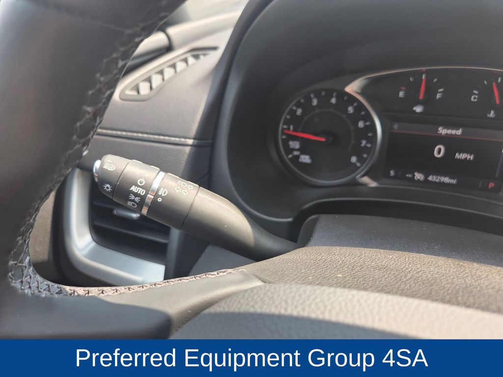 2023 GMC Terrain SLT