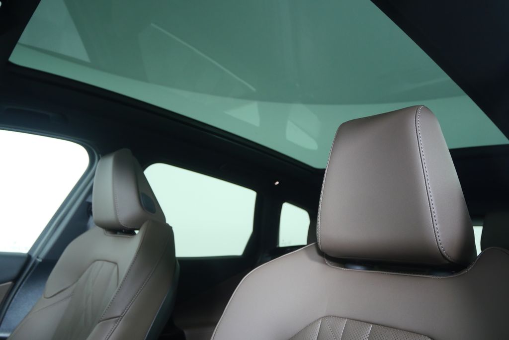 Thumbnail: 2026 BMW X3 - 11