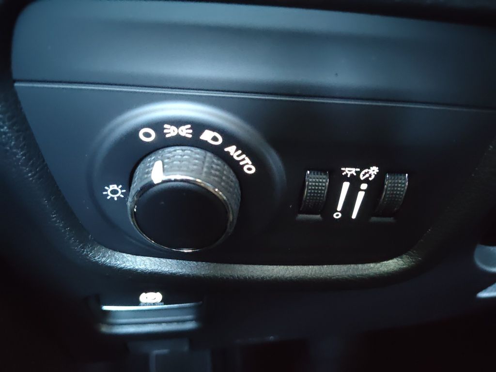 New Car 2025 Jeep Grand Cherokee  Laredo For Sale Under $40,000 In Austin, Texas