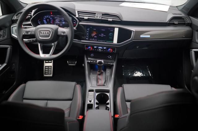 Thumbnail: 2025 Audi Q3 - 8