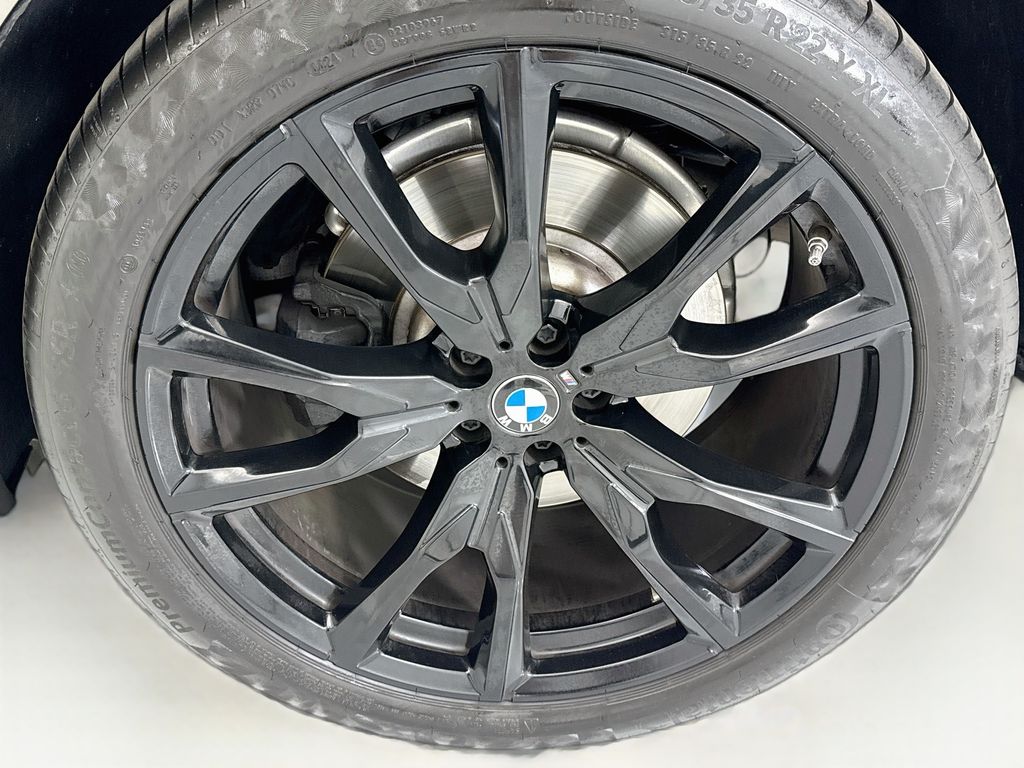 Thumbnail: 2024 BMW X7 - 30