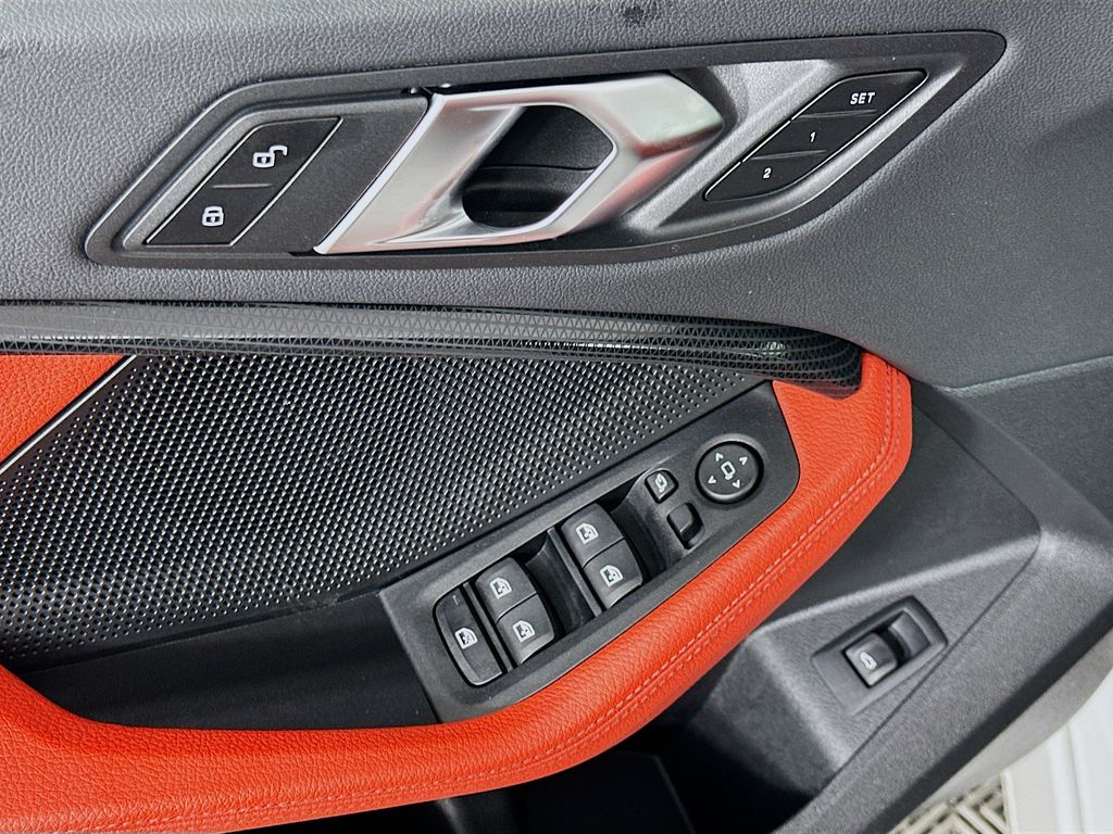 Thumbnail: 2024 BMW 2 Series - 18