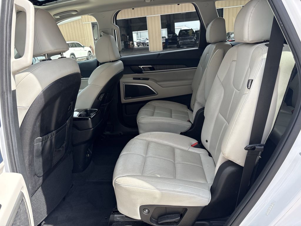 2023 Kia Telluride EX White at Community Kia