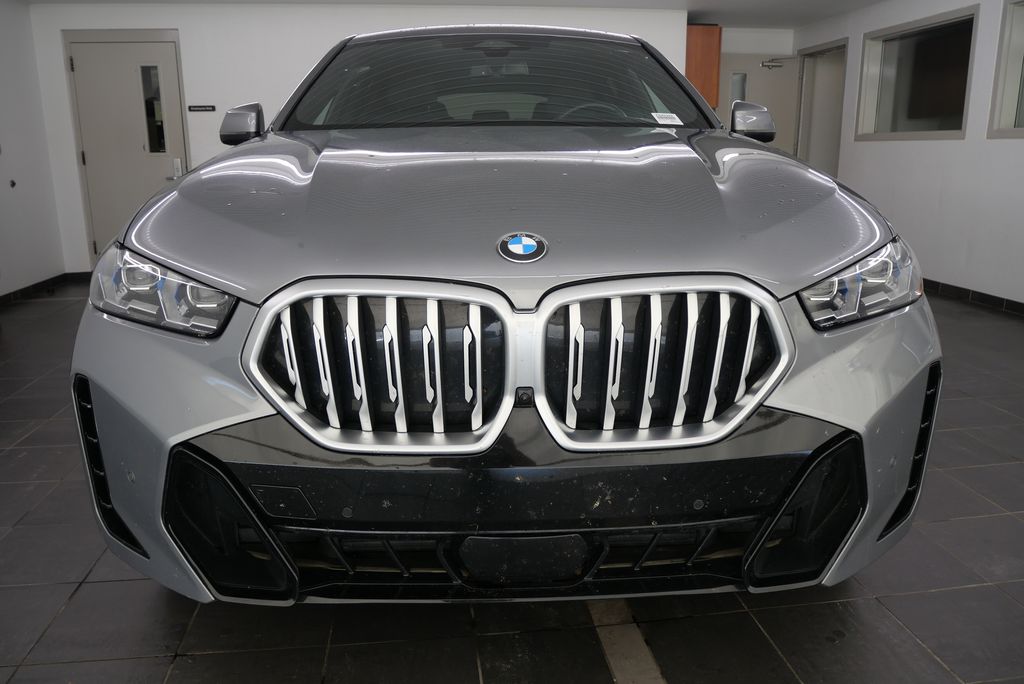 2024 BMW X6 xDrive40i 8