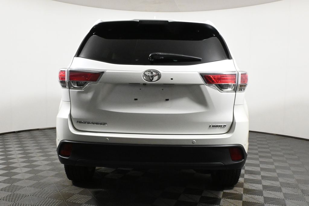 Thumbnail: 2016 Toyota Highlander - 7