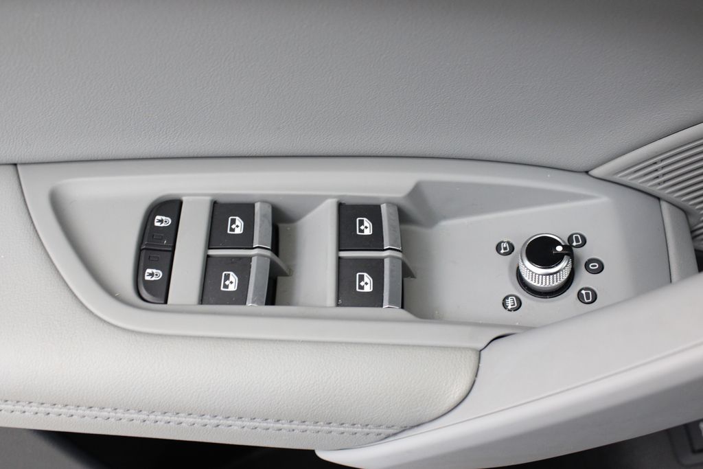 used 2023 Audi Q5 car, priced at $28,900