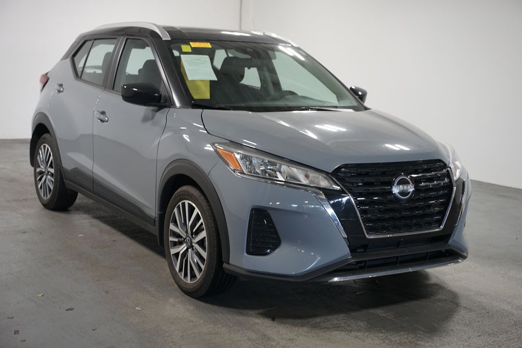Thumbnail: 2024 Nissan Kicks - 3