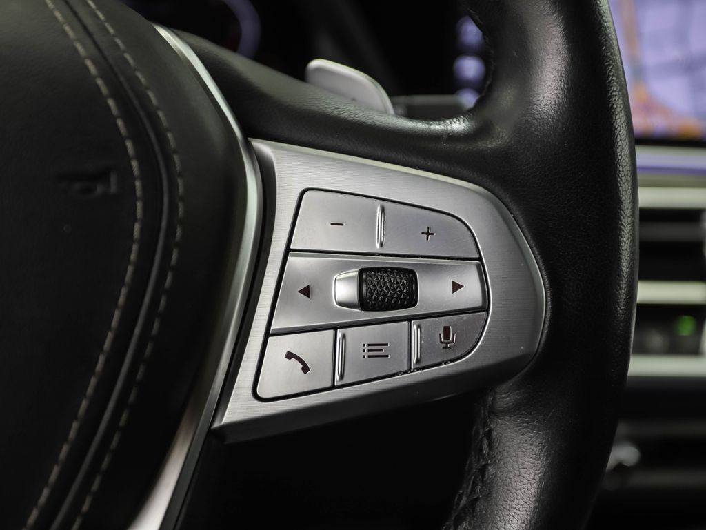 Thumbnail: 2020 BMW X7 - 13