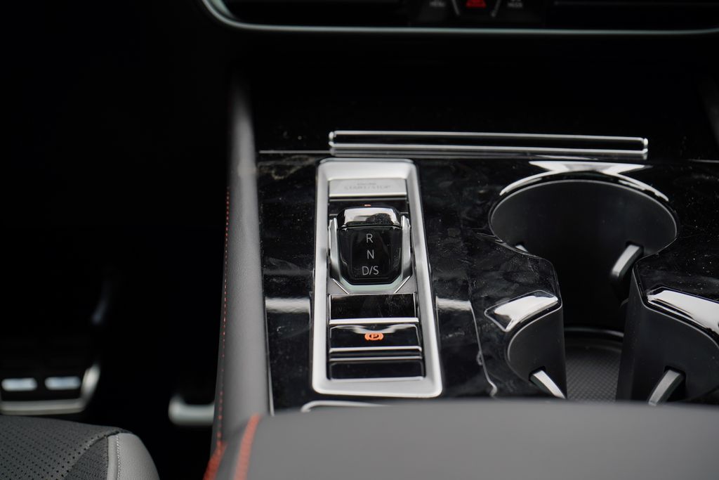 2025 Volkswagen Atlas Peak Edition SE 17