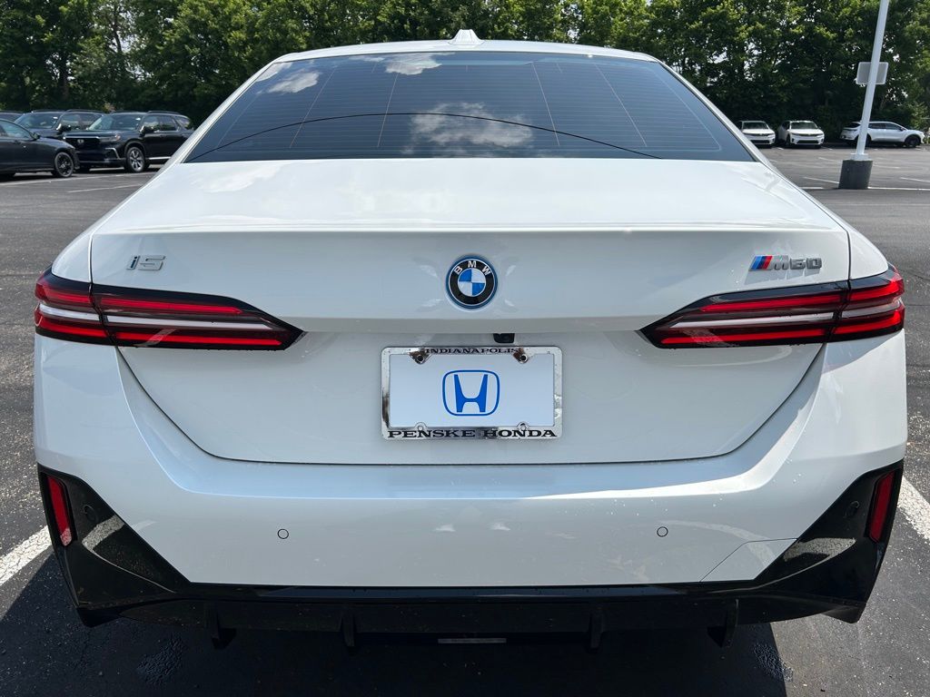 Thumbnail: 2024 BMW i5 - 4