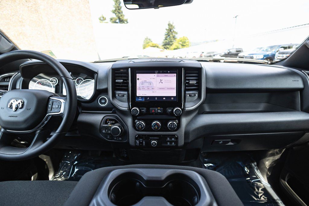 2026 Ram 1500 Tradesman thumbnail 24