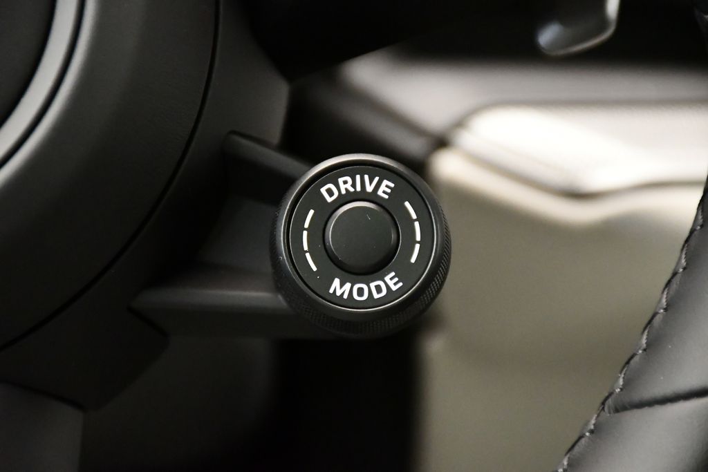 Thumbnail: 2026 Porsche Cayenne - 30