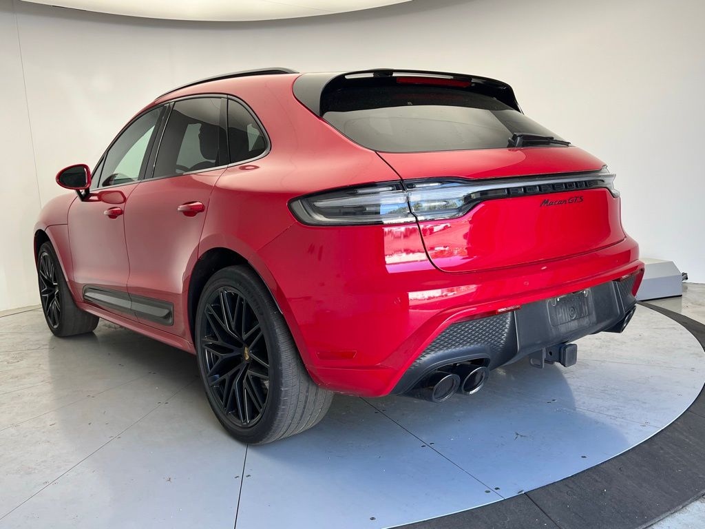 Thumbnail: 2022 Porsche Macan - 3