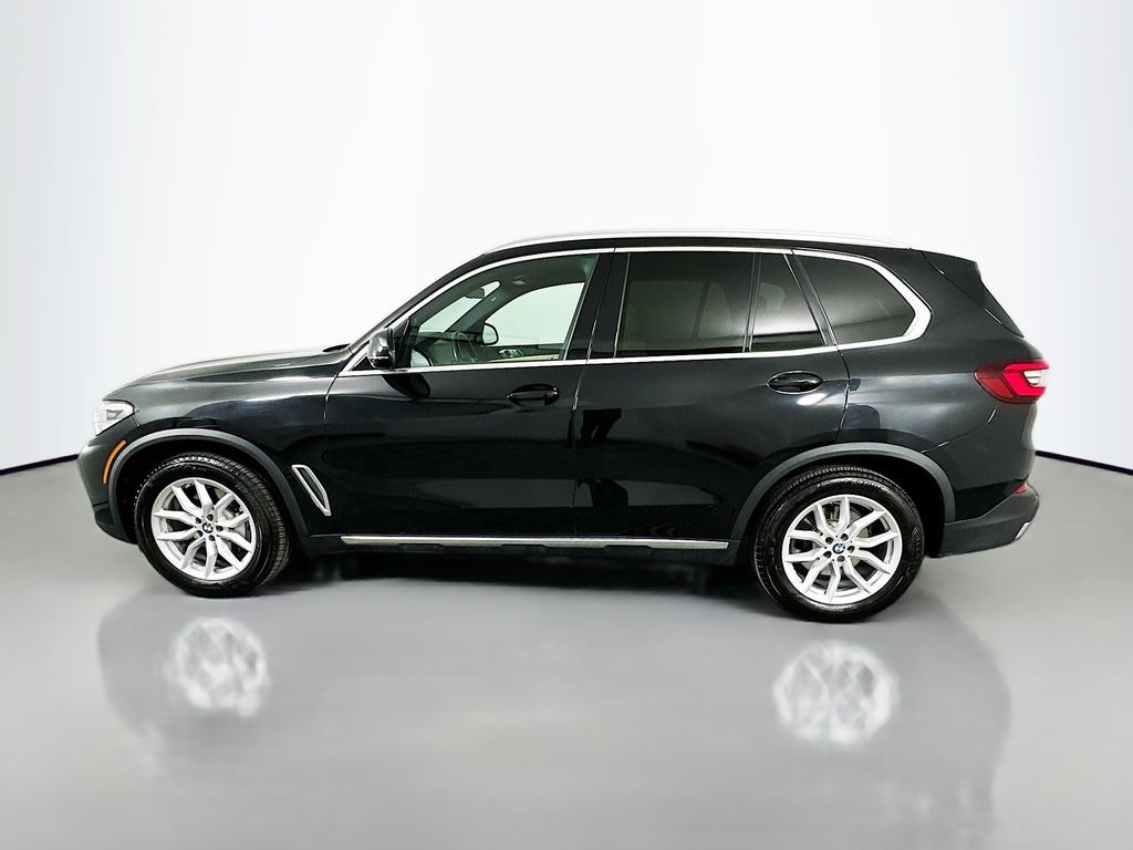 Thumbnail: 2021 BMW X5 - 8