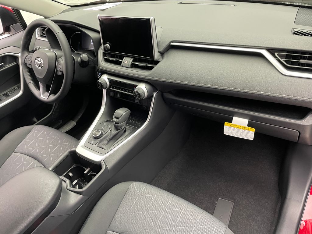 Thumbnail: 2025 Toyota RAV4 - 16