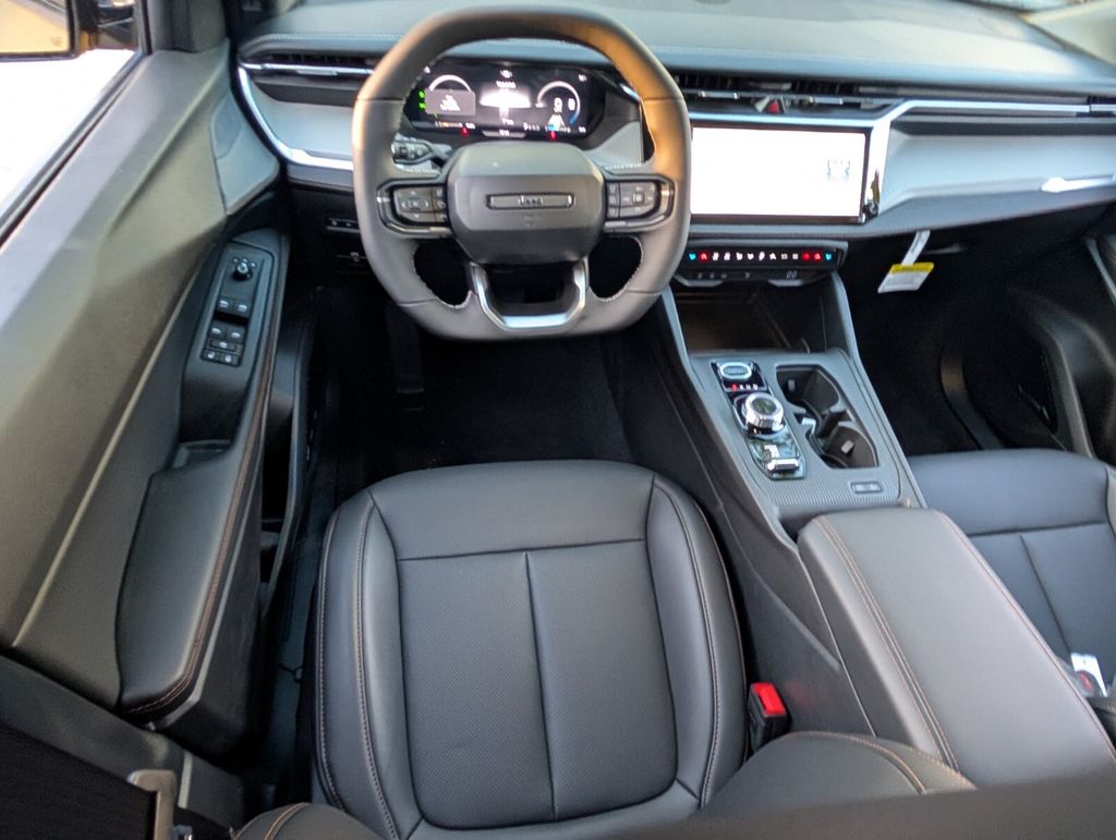 new 2026 Jeep Cherokee car, priced at $39,305