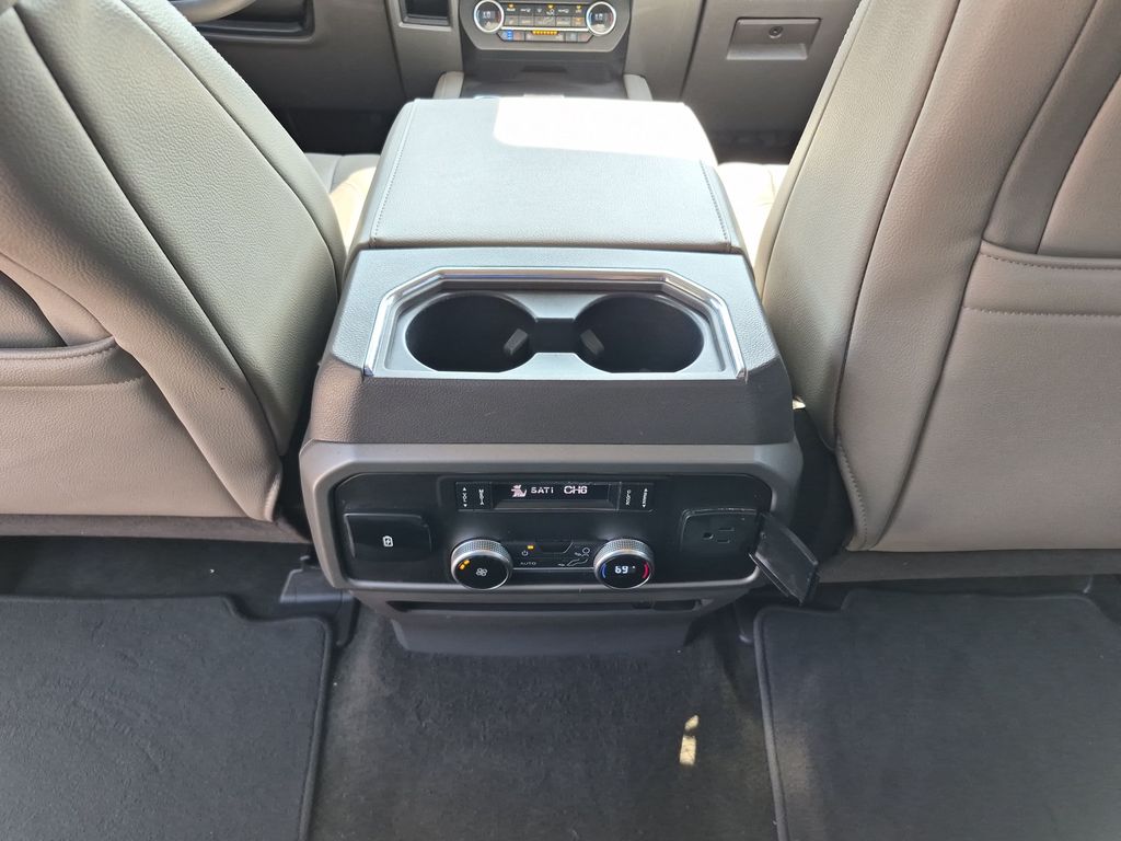 Used 2018 White Ford XLT image 34