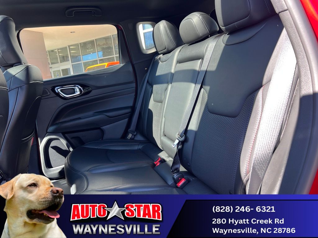 new 2026 Jeep Compass car, priced at $31,990