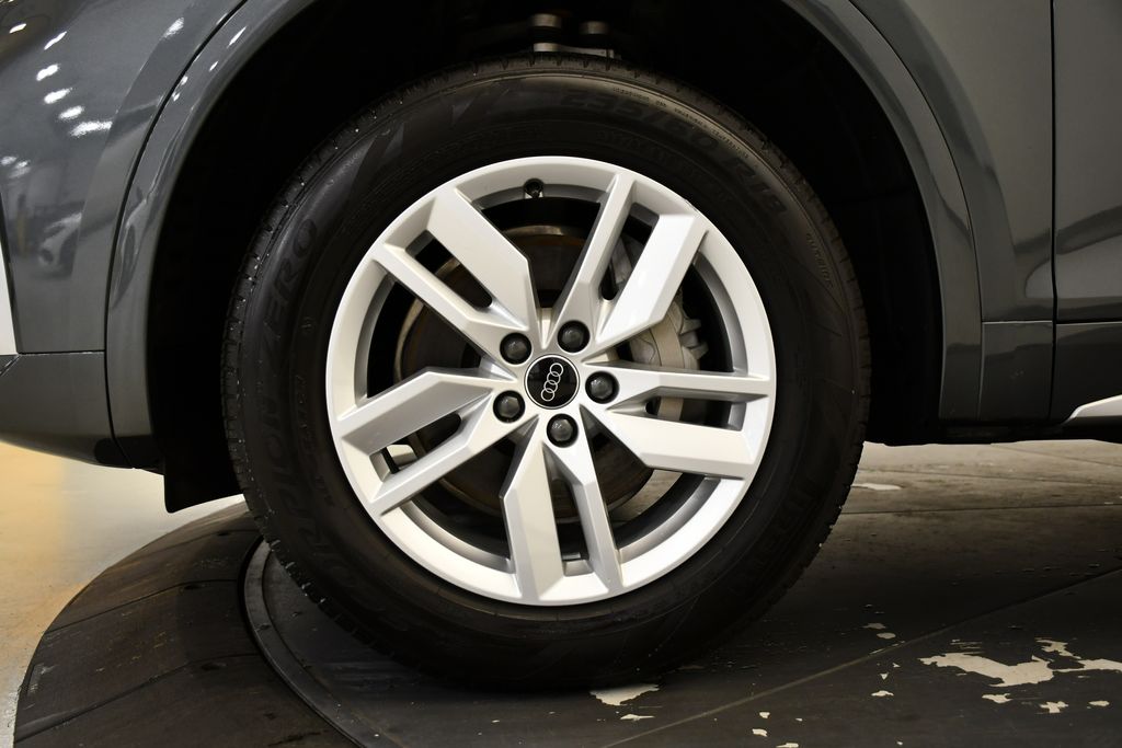 Thumbnail: 2024 Audi Q5 - 16