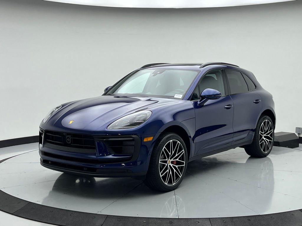 Thumbnail: 2025 Porsche Macan - 1