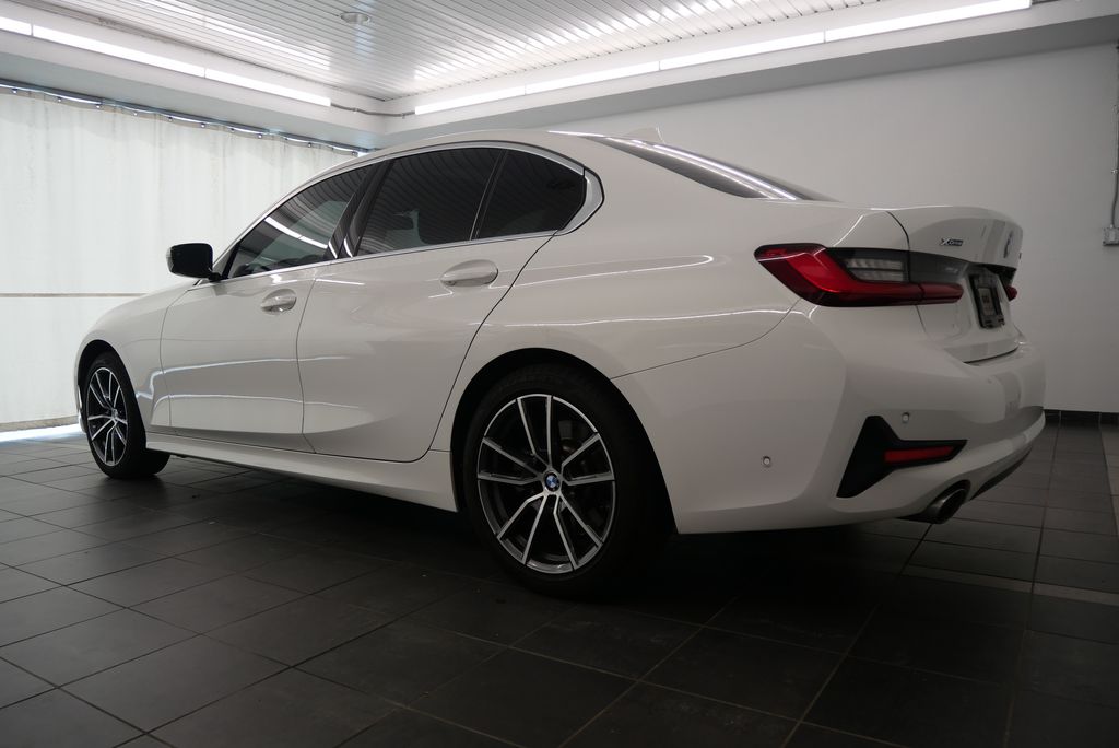 2021 BMW 3 Series 330i xDrive 3