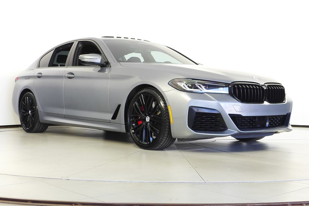 Thumbnail: 2023 BMW 5 Series - 4