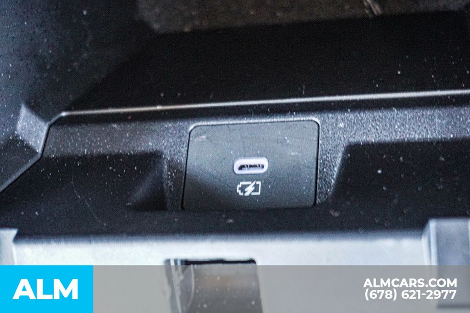 Used 2025 Gray Mitsubishi SE image 47