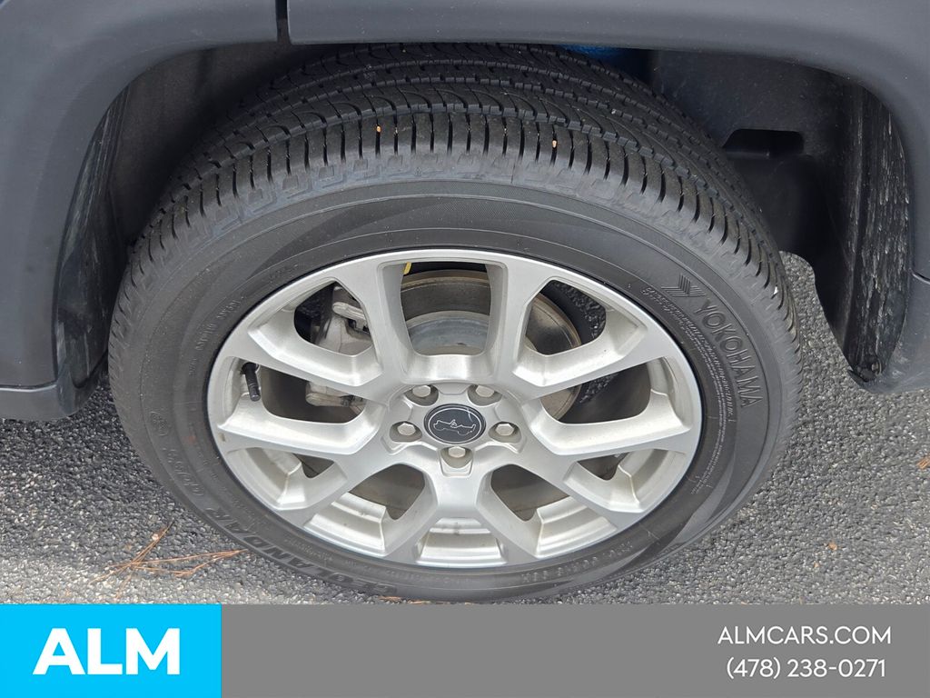 Used 2025 Blue Jeep Limited image 12