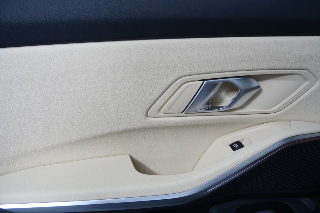 Thumbnail: 2026 BMW 3 Series - 14