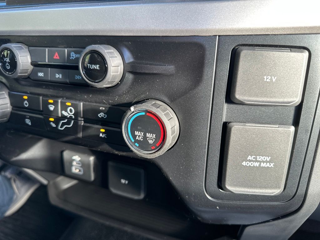 New 2026 Ford Super Duty F-250 Regular Cab 8' Box XL
