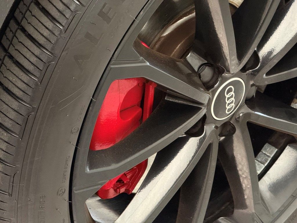 Thumbnail: 2022 Audi Q4 e-tron - 15