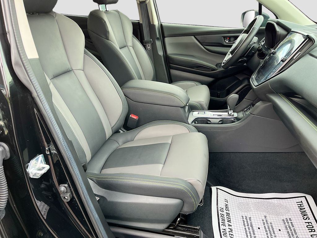 Used 2024 Crystal Black Silica Subaru Onyx Edition image 29