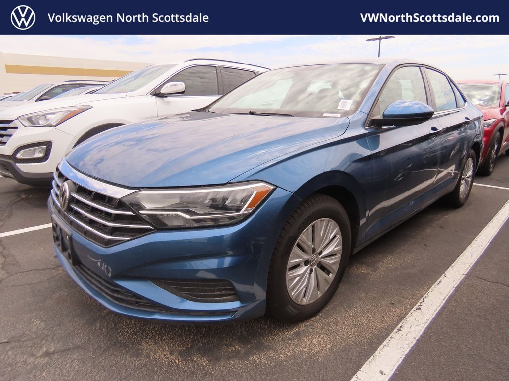 Thumbnail: 2019 Volkswagen Jetta - 1
