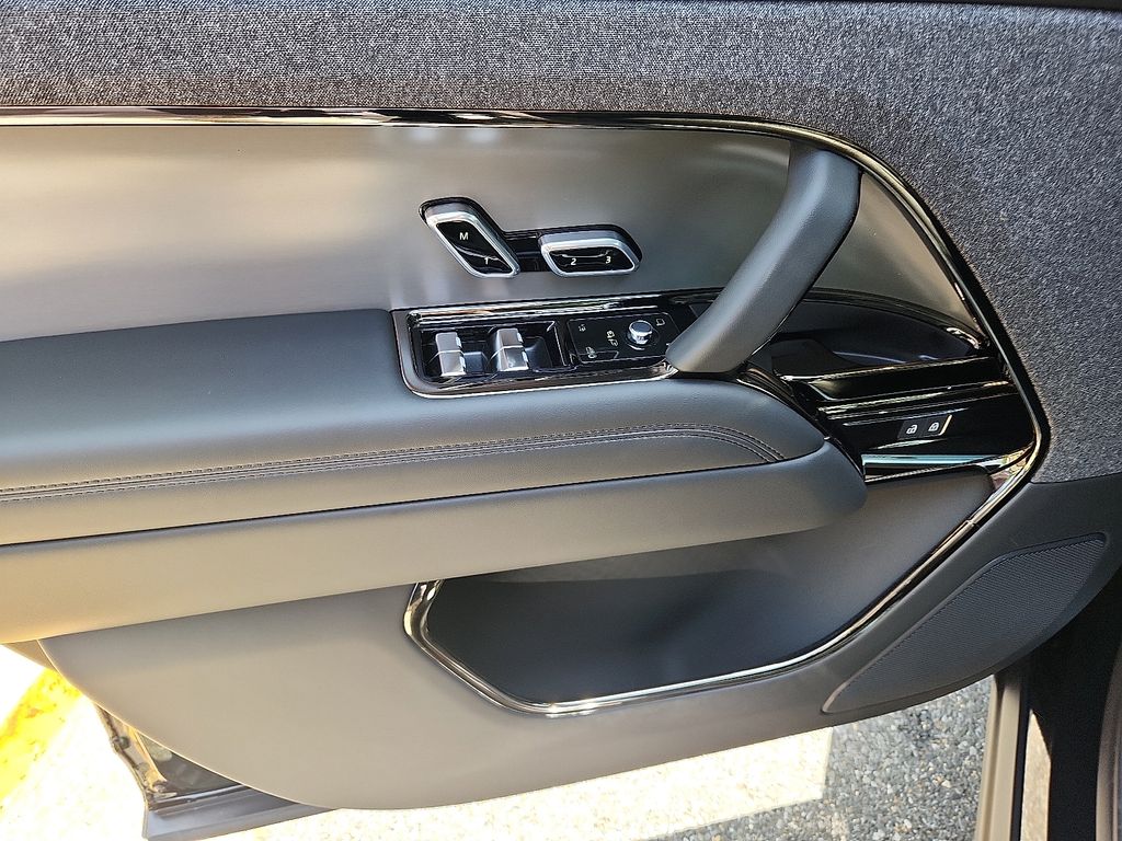 2025 Land Rover Range Rover Sport  11