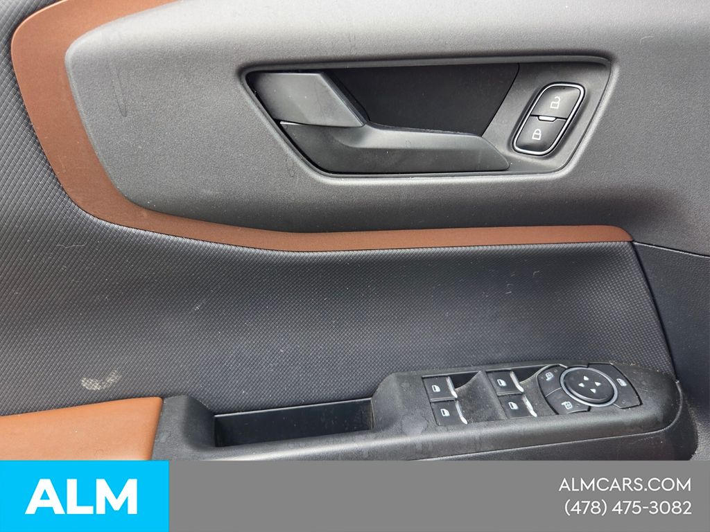 Used 2021 Gray Ford Badlands image 30