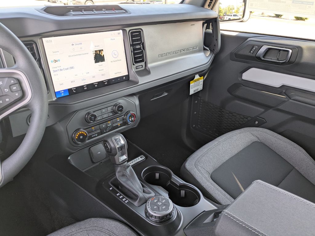 2025 Ford Bronco Base