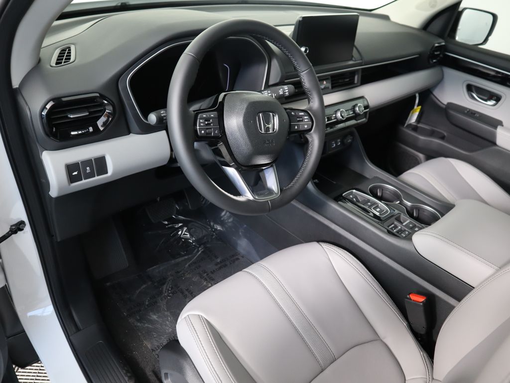 Thumbnail: 2025 Honda Pilot - 9