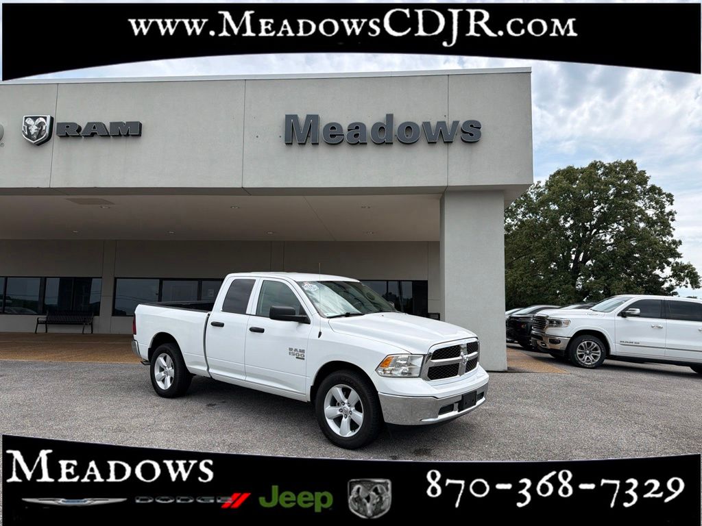 Bright White Clearcoat 2024 RAM 1500 Pickup Truck Four-Wheel Drive 8-Speed Automatic