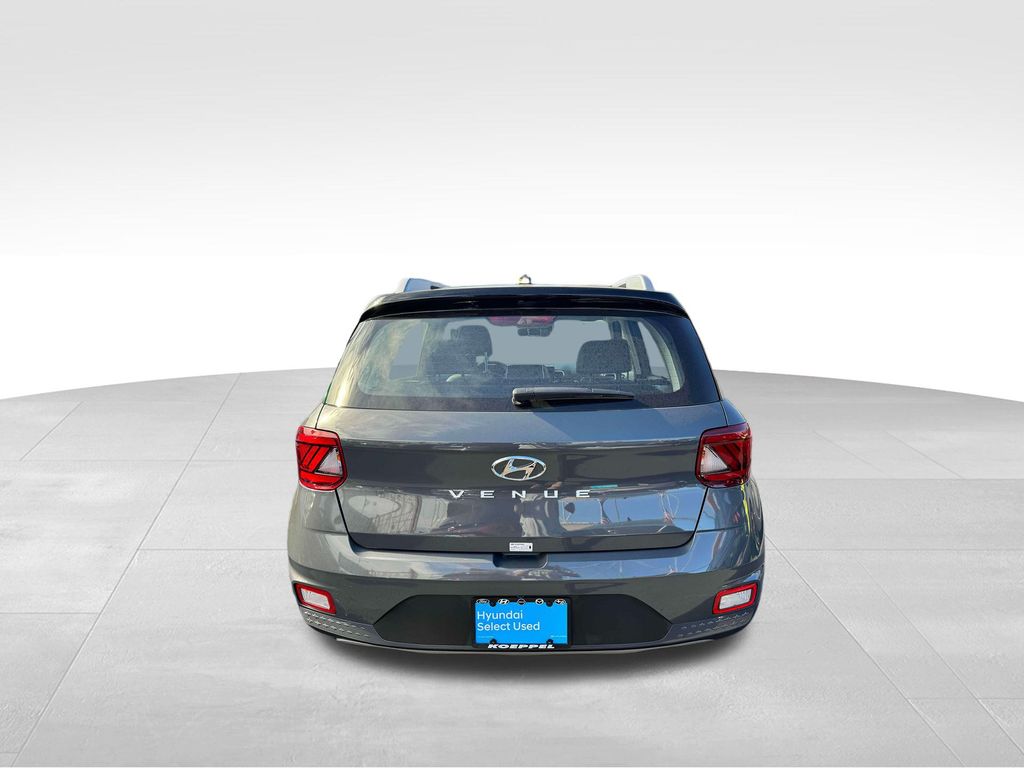 2024 Hyundai Venue Limited 4