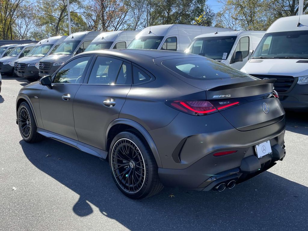 2025 Mercedes-Benz GLC 43 AMG 7