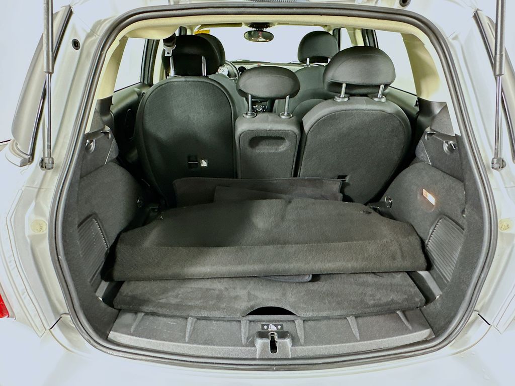 Thumbnail: 2013 MINI Cooper Countryman - 23