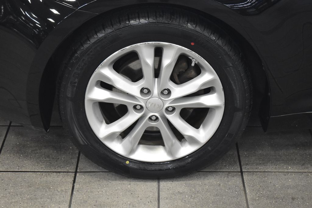 Thumbnail: 2013 Kia Optima - 14