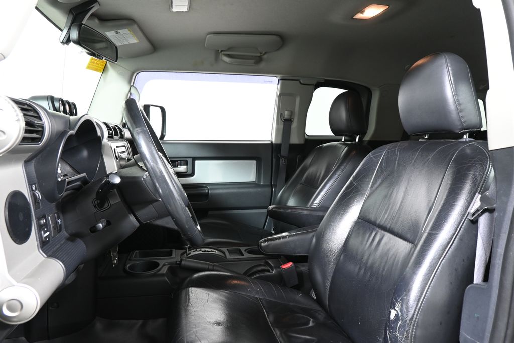 2009 Toyota FJ Cruiser Base 5