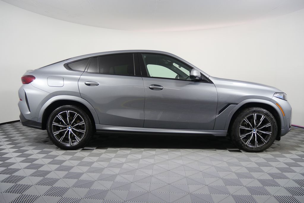 Thumbnail: 2025 BMW X6 - 2